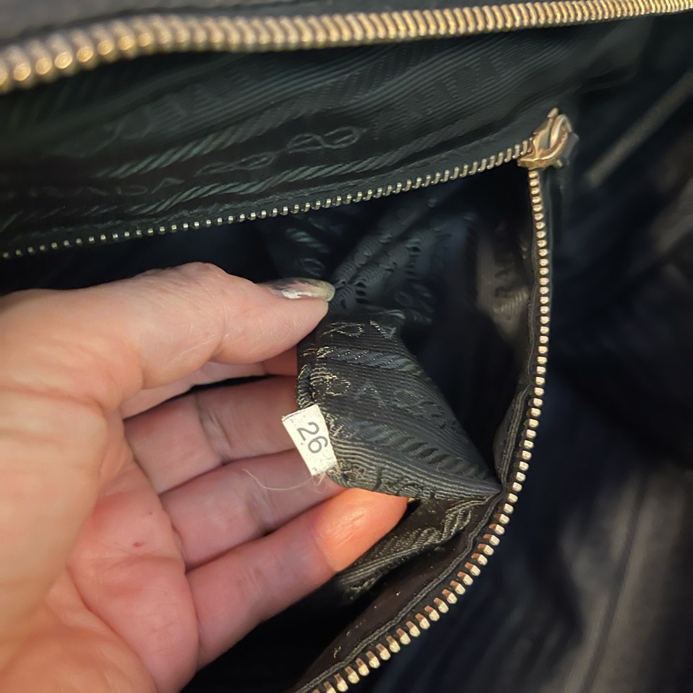 Prada shoulder bag - Picture 6 of 14